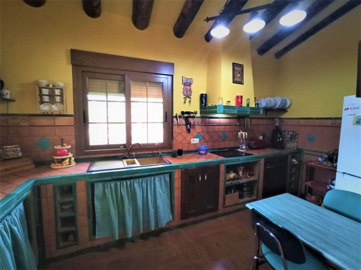 Image No.11-3 Bed Country House for sale