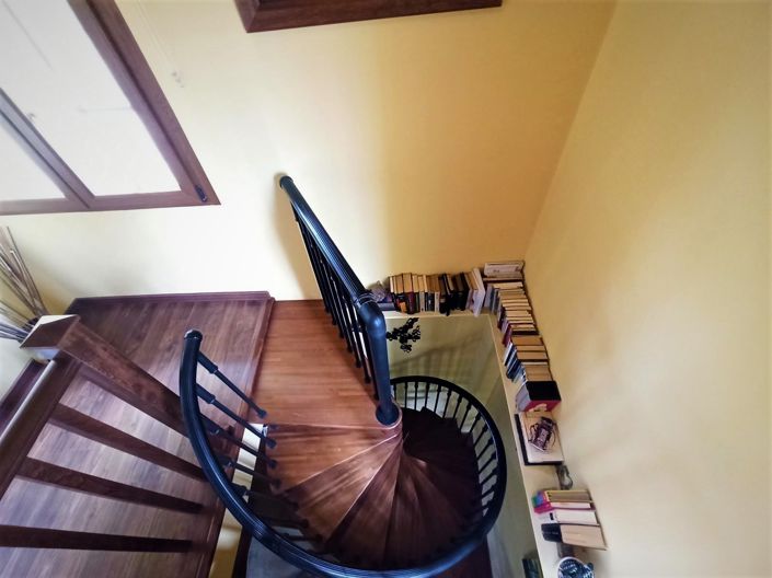 Image No.24-3 Bed Country House for sale