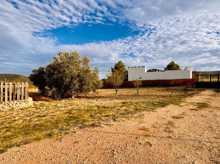 Image No.41-3 Bed Villa for sale