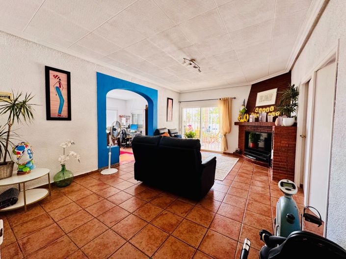 Image No.17-4 Bed Villa for sale