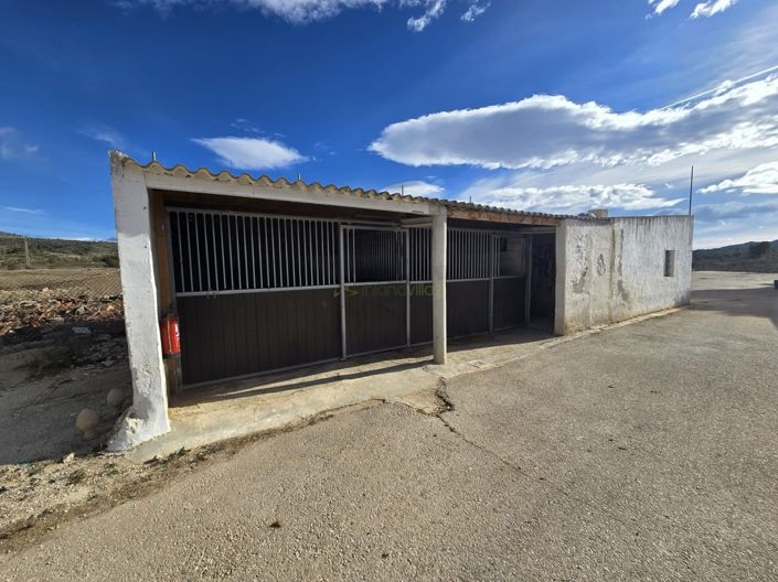 Image No.15-2 Bed Finca for sale