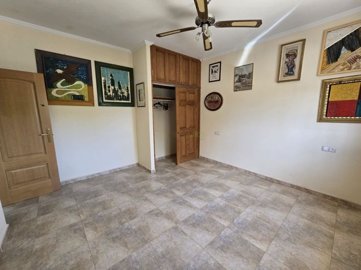 Image No.17-4 Bed Villa for sale