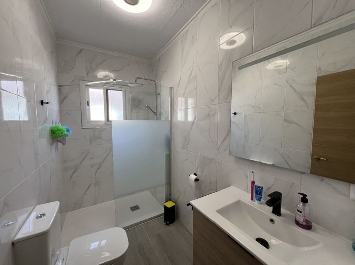 Image No.10-3 Bed Apartment for sale