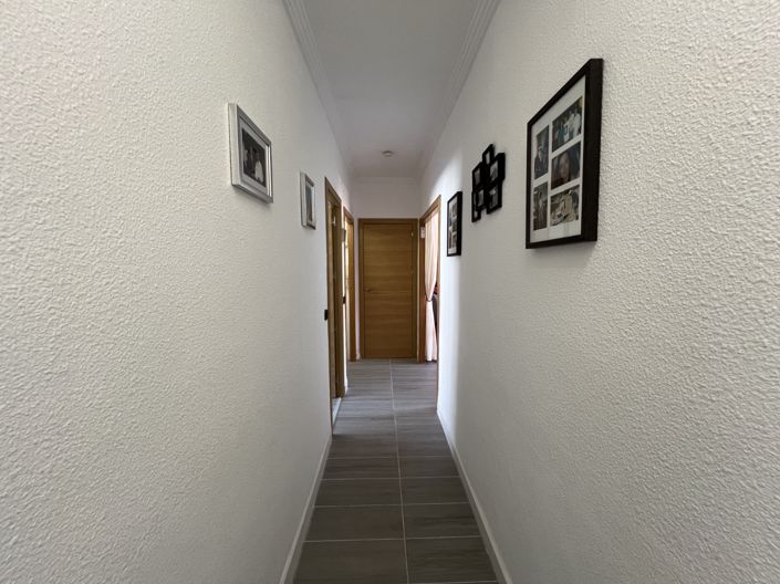 Image No.14-3 Bed Apartment for sale