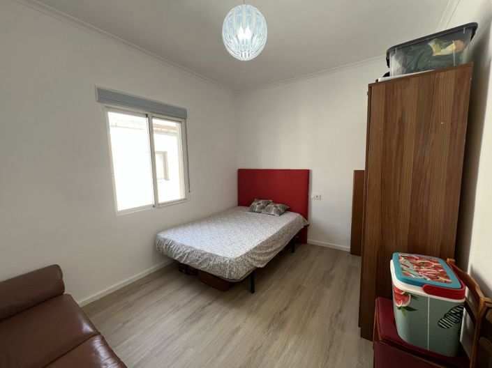 Image No.11-3 Bed Apartment for sale