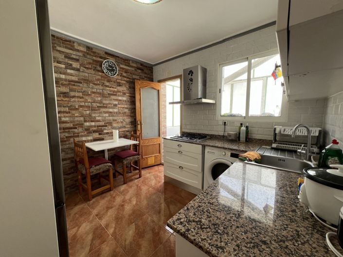 Image No.12-3 Bed Apartment for sale