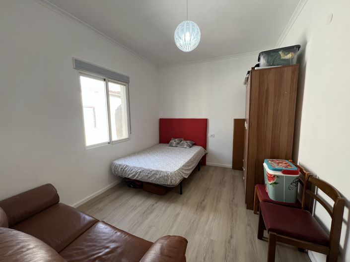 Image No.9-3 Bed Apartment for sale