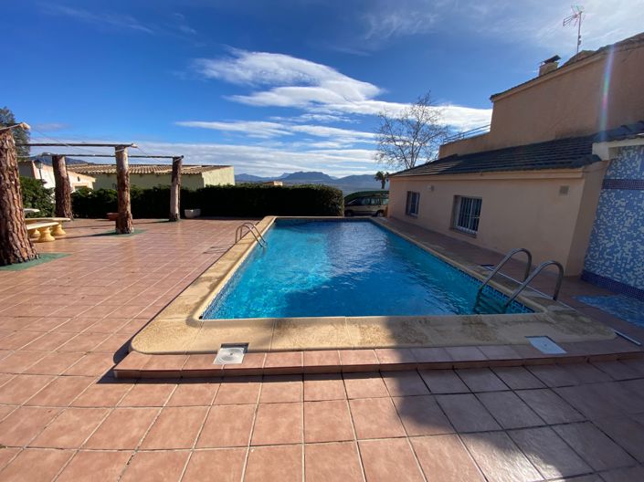 Image No.2-4 Bed Country House for sale