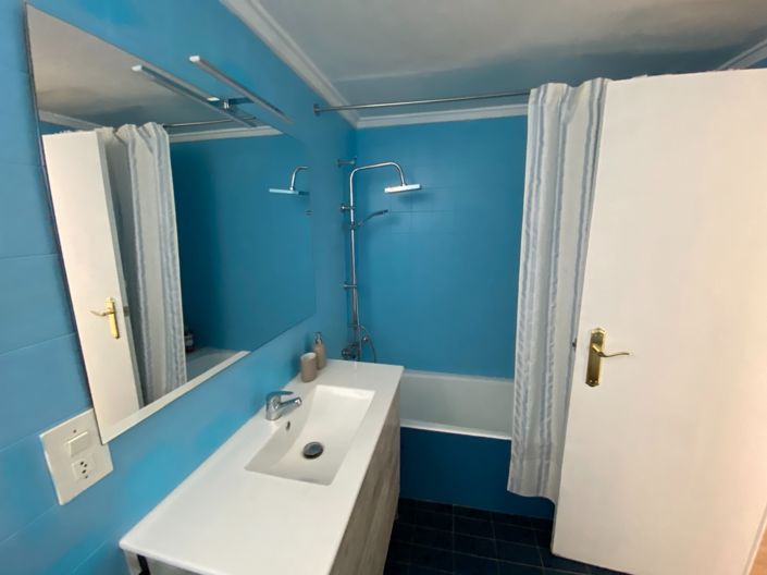 Image No.38-4 Bed Country House for sale