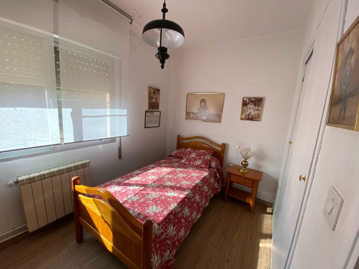 Image No.42-4 Bed Country House for sale