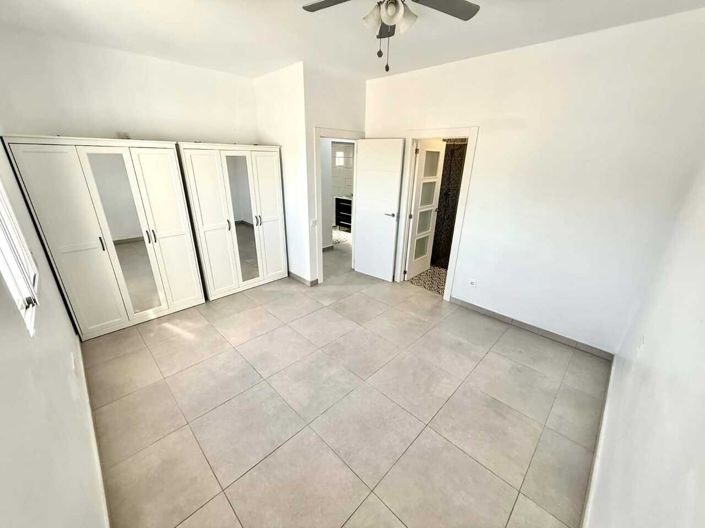 Image No.44-3 Bed Villa for sale