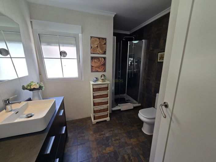 Image No.17-Maison de campagne de 3 chambres à vendre à Sax