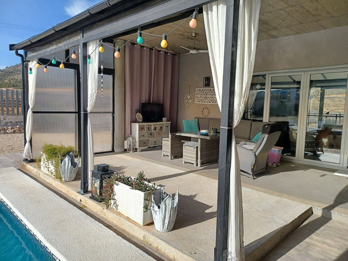 Image No.2-3 Bed Villa for sale