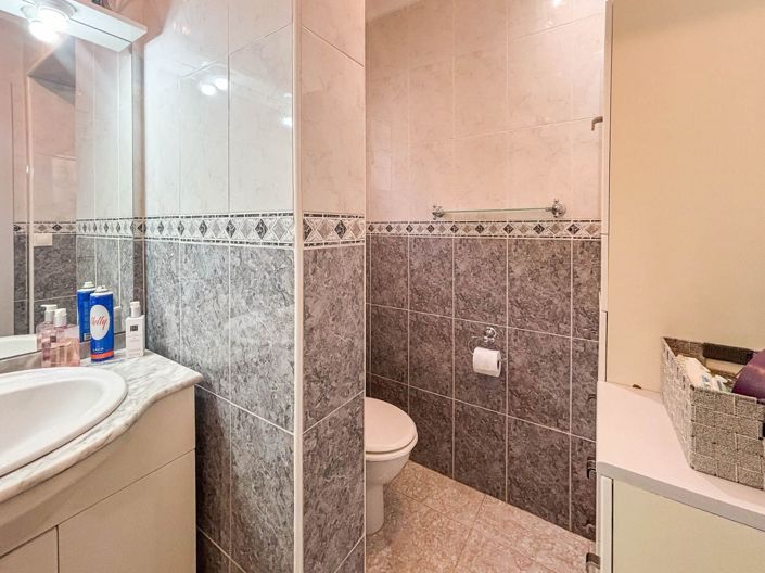 Image No.17-5 Bed Villa for sale