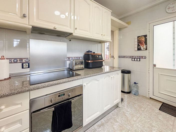 Image No.8-5 Bed Villa for sale