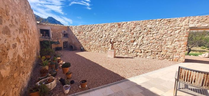 Image No.10-2 Bed Villa for sale