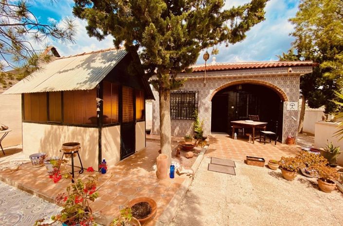 Image No.12-2 Bed Property for sale