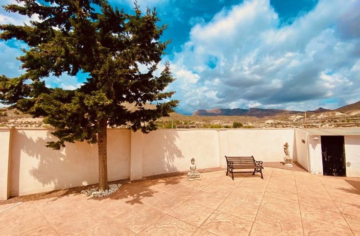 Image No.16-2 Bed Property for sale