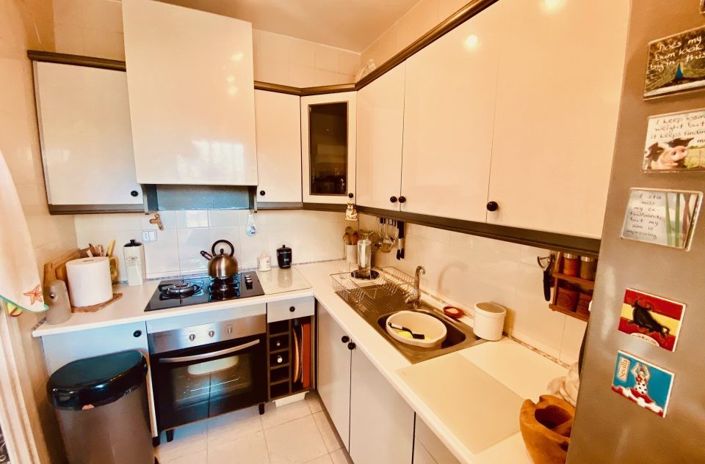 Image No.22-2 Bed Property for sale