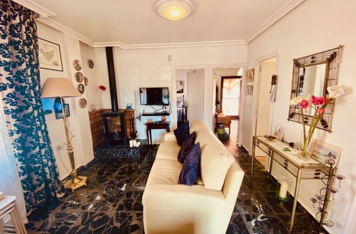 Image No.24-2 Bed Property for sale