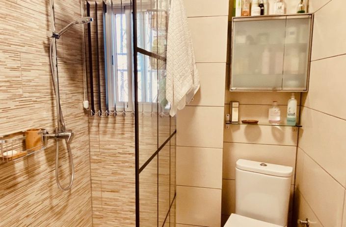 Image No.28-2 Bed Property for sale