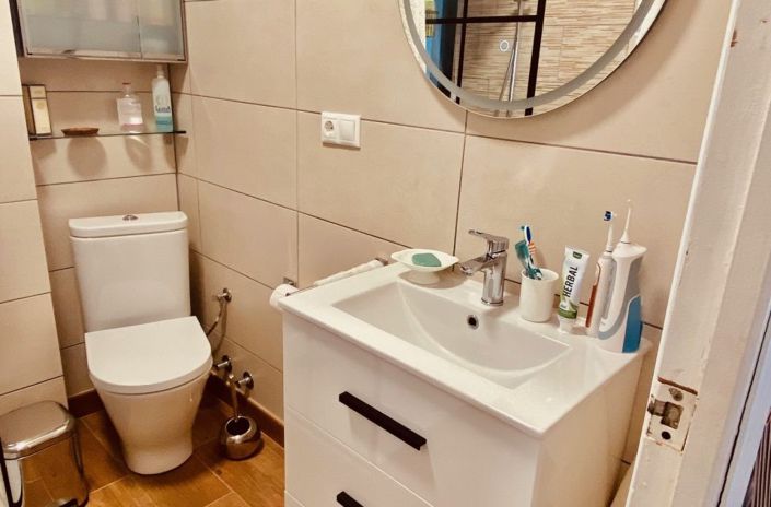 Image No.29-2 Bed Property for sale