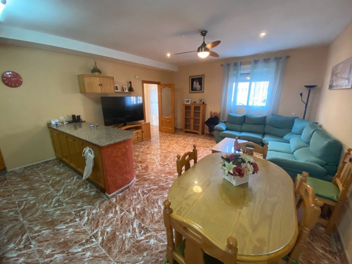 Image No.26-4 Bed Townhouse for sale