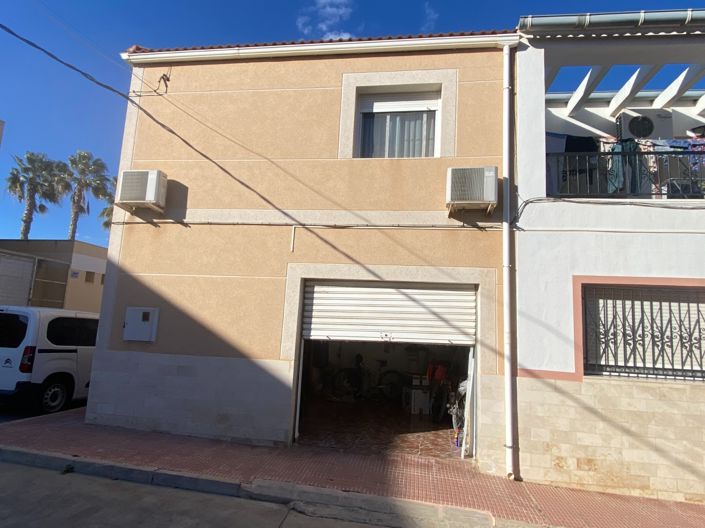 Image No.5-4 Bed Townhouse for sale