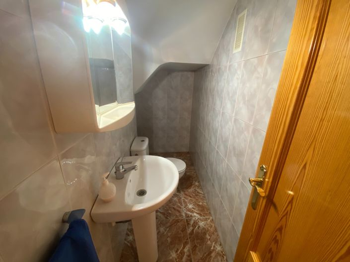 Image No.9-4 Bed Townhouse for sale