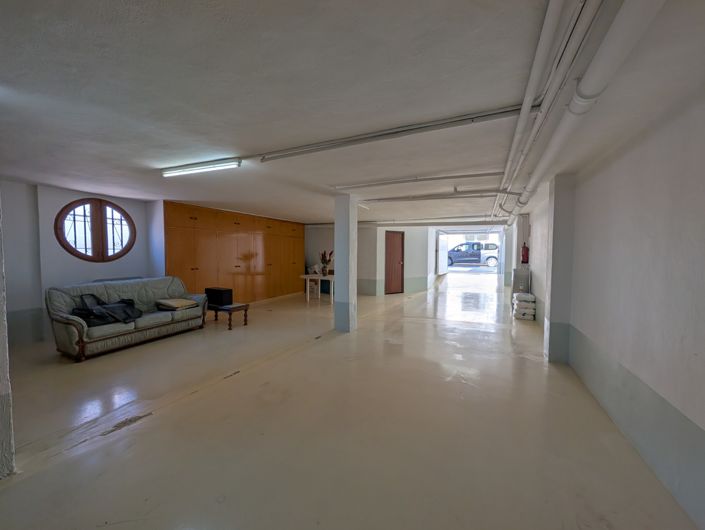 Image No.10-5 Bed Townhouse for sale