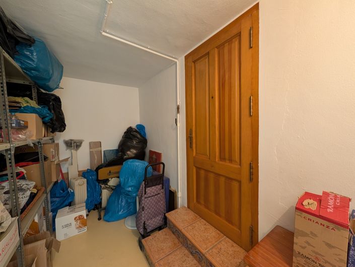 Image No.14-5 Bed Townhouse for sale