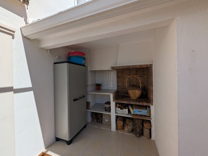 Image No.26-5 Bed Townhouse for sale