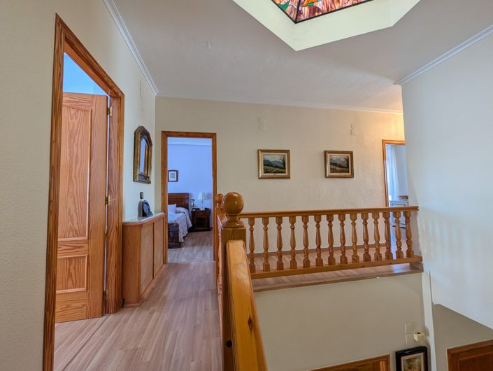 Image No.33-5 Bed Townhouse for sale