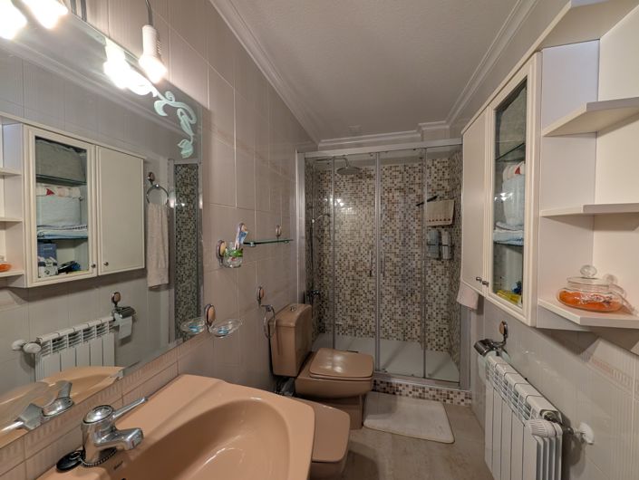 Image No.46-5 Bed Townhouse for sale