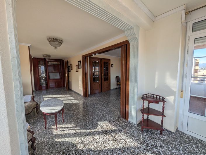 Image No.19-4 Bed Apartment for sale