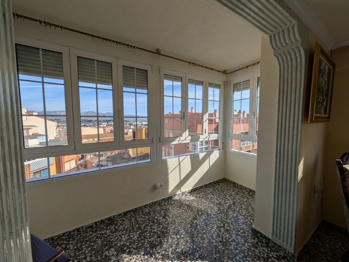 Image No.21-4 Bed Apartment for sale