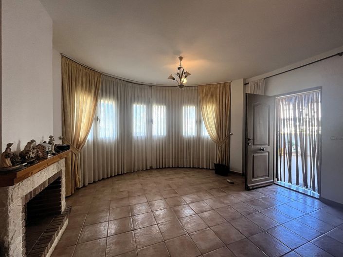 Image No.34-4 Bed Villa for sale