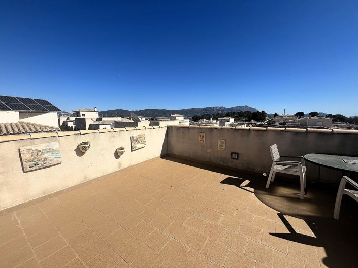 Image No.8-4 Bed Villa for sale