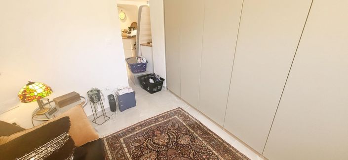 Image No.7-2 Bed House for sale