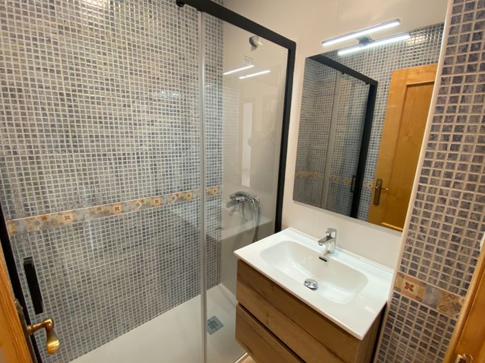 Image No.23-4 Bed Townhouse for sale