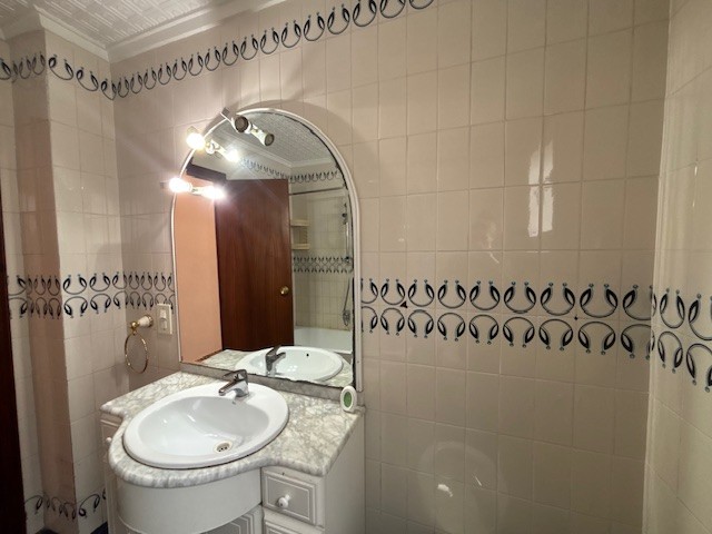 Image No.19-4 Bed Apartment for sale