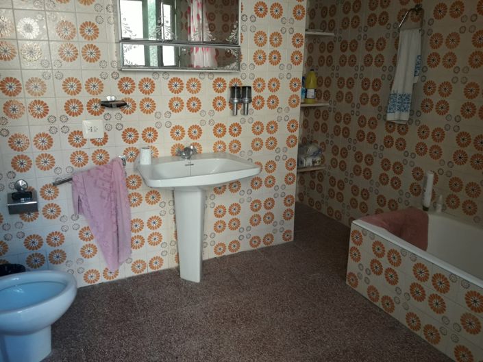 Image No.9-3 Bed Country House for sale