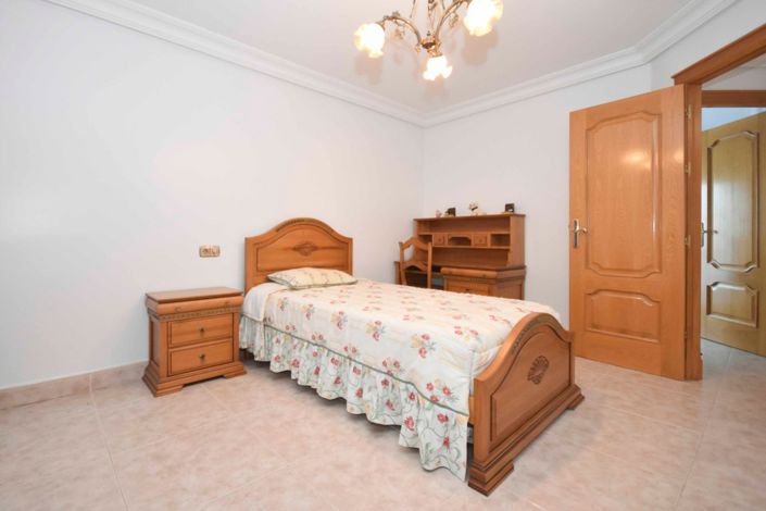Image No.28-7 Bed Villa for sale