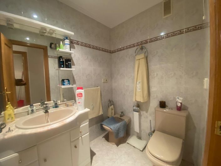Image No.13-3 Bed Apartment for sale
