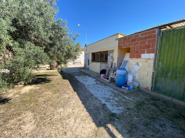 Image No.19-4 Bed Property for sale