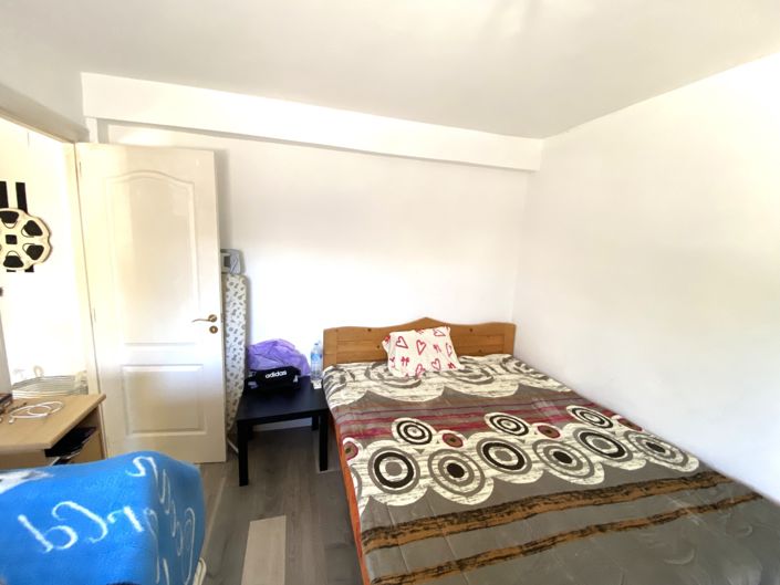 Image No.41-4 Bed Property for sale