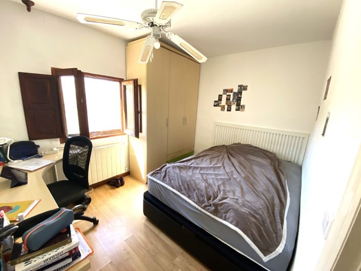 Image No.42-4 Bed Property for sale