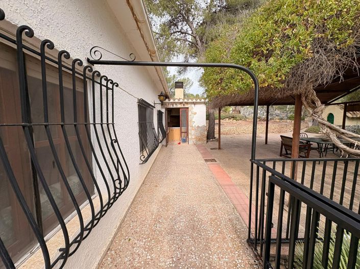 Image No.25-4 Bed Villa for sale