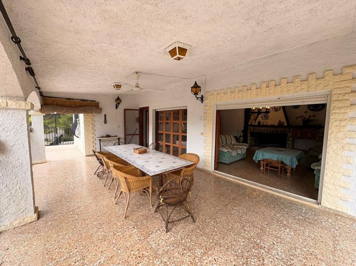Image No.8-4 Bed Villa for sale