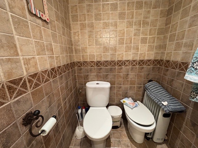 Image No.21-3 Bed Apartment for sale
